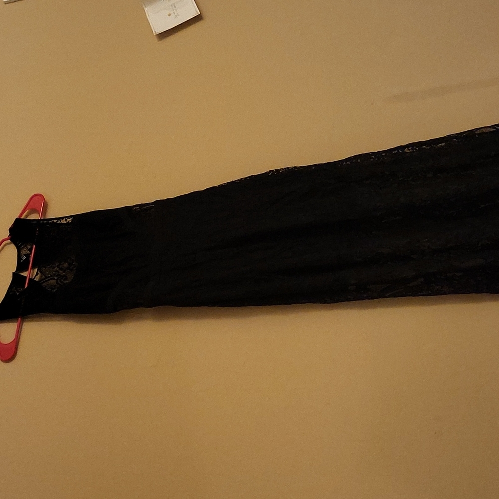 Long lace dress Windsor